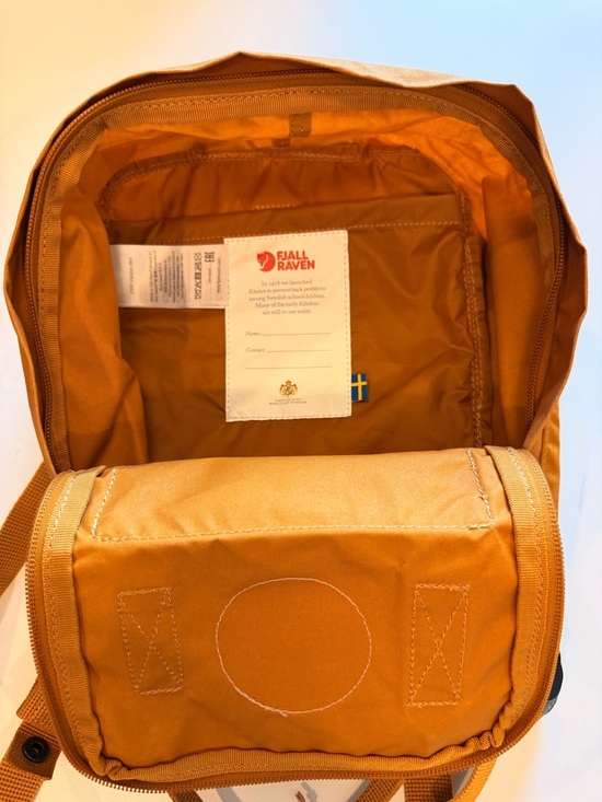 fjallraven kanken backpack mini yellow Fjllrven - Compact Everyday Carry, Durable Vinylon Fabric Made from durable Vinylon F fabric that resists dirt and moisture Fjllrven KNKEN MINI UNISEX -